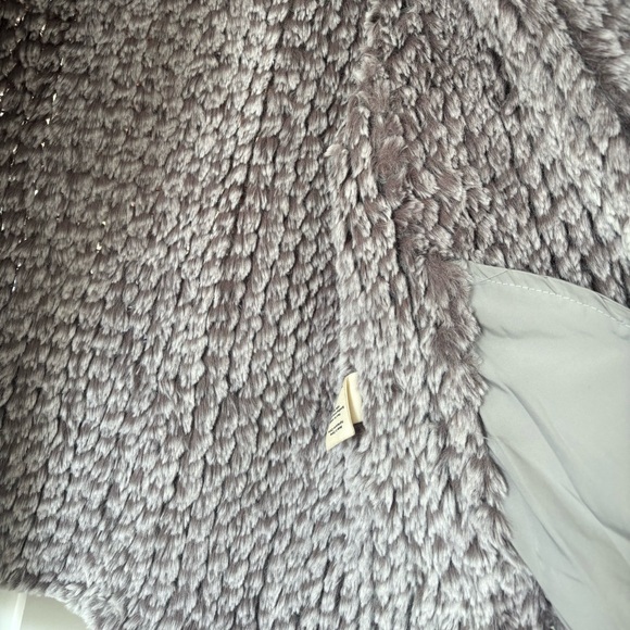 Avec Les Filles Faux Fur Grey Jacket, Large - Picture 9 of 9